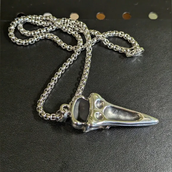 Raven Skull Necklace Stainless Steel Goth Grunge Punk - Picture 4 of 5